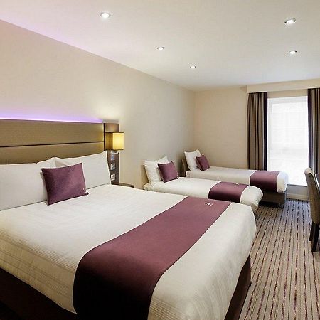Premier Inn Leeds City Centre Екстериор снимка