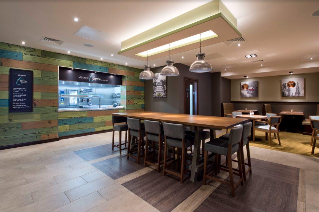 Premier Inn Leeds City Centre Екстериор снимка